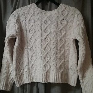 Chunky knit white/cream sweater, size M